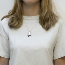 Pebble silver necklace
