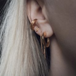 Grit small earstuds gold from Hasla Jewelry.