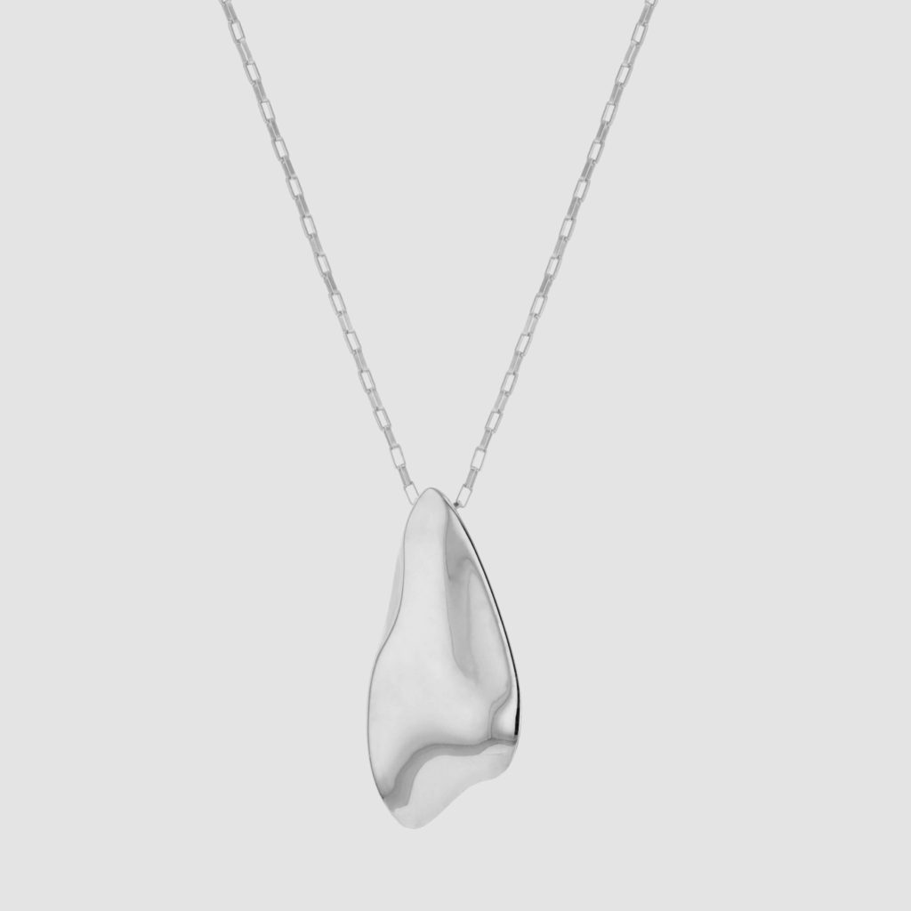 Beach Treasure necklace silver from the Pebble collection. Hasla Norwegian jewelry design.